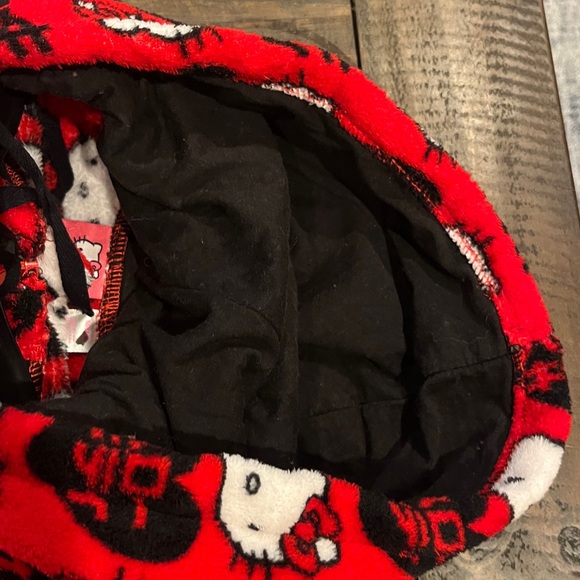 Hello Kitty Sanrio 2014 Tokyo Onesie - Picture 13 of 16